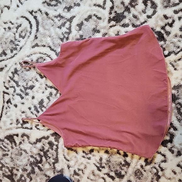 Express Small tank top - Picture 3 of 4